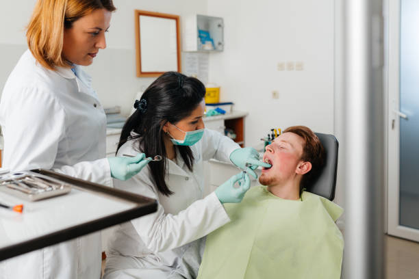 Best Dentist for Tooth Abscess  in Trooper, PA